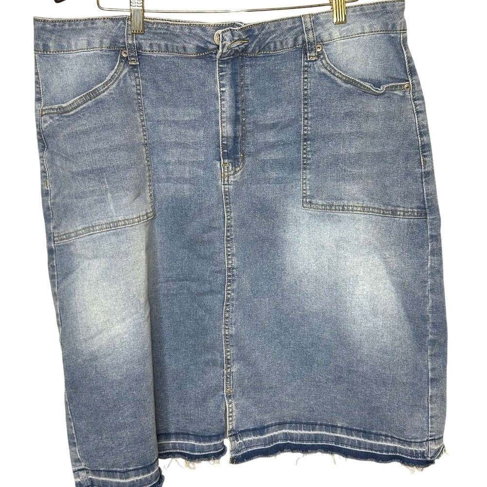 Suzanne Betro‎ Denim Skirt- Size 20
